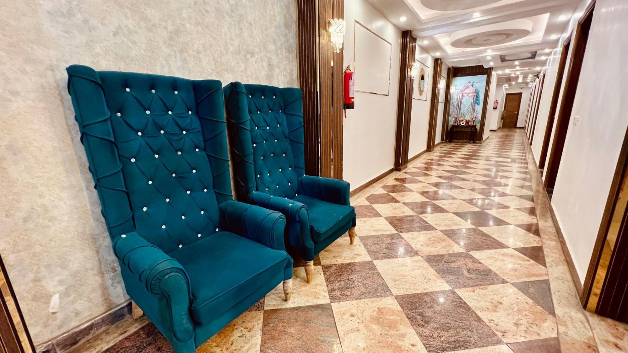 Palm View By Jmd Group New Delhi